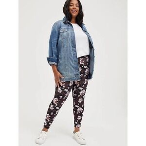 NWT Torrid plus size PIXIE PANT LUXE PONTE FLORAL SKULL BLACK high rise size 4X